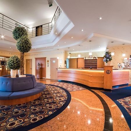 Hotel Partner Warsaw Exterior photo