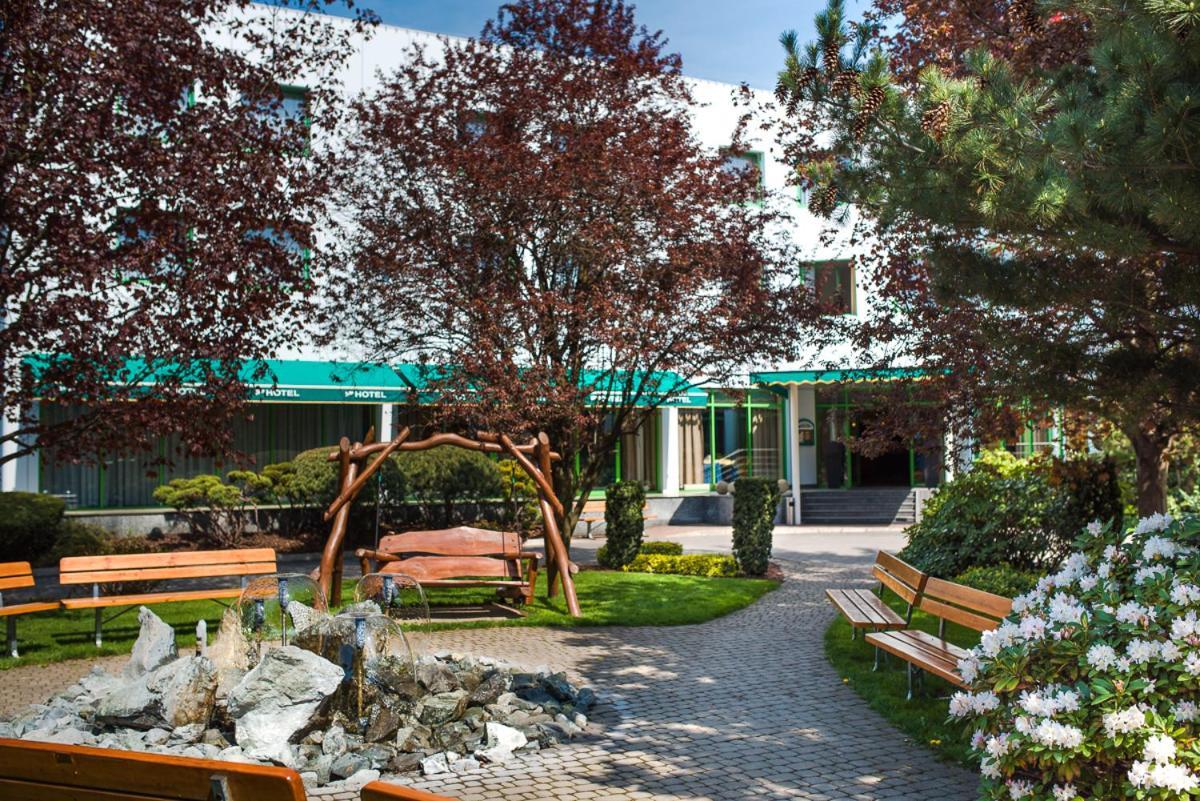 Hotel Partner Warsaw Exterior photo