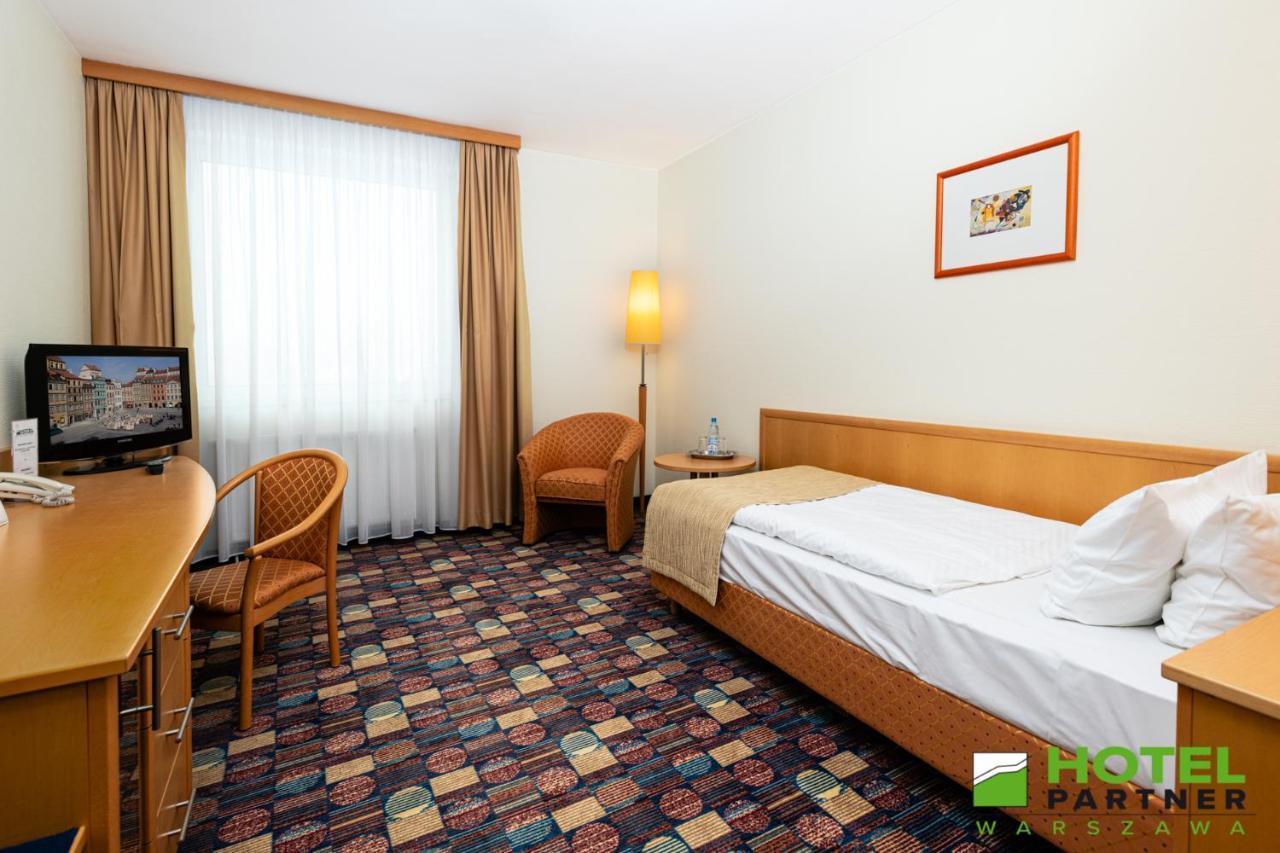 Hotel Partner Warsaw Exterior photo